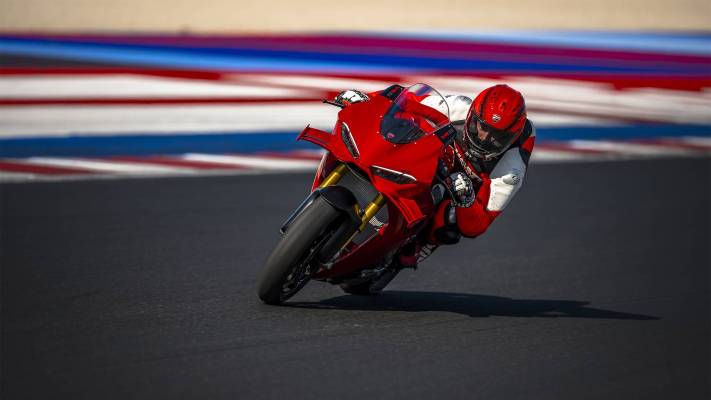 panigale-v4-2027-4_original_copy_1