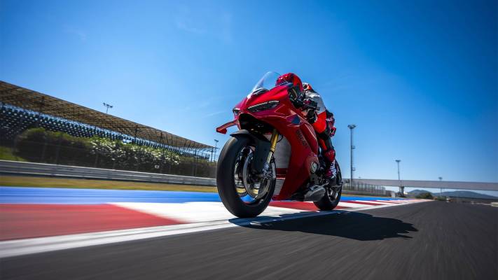 panigale-v4-2027-6_original_copy_1