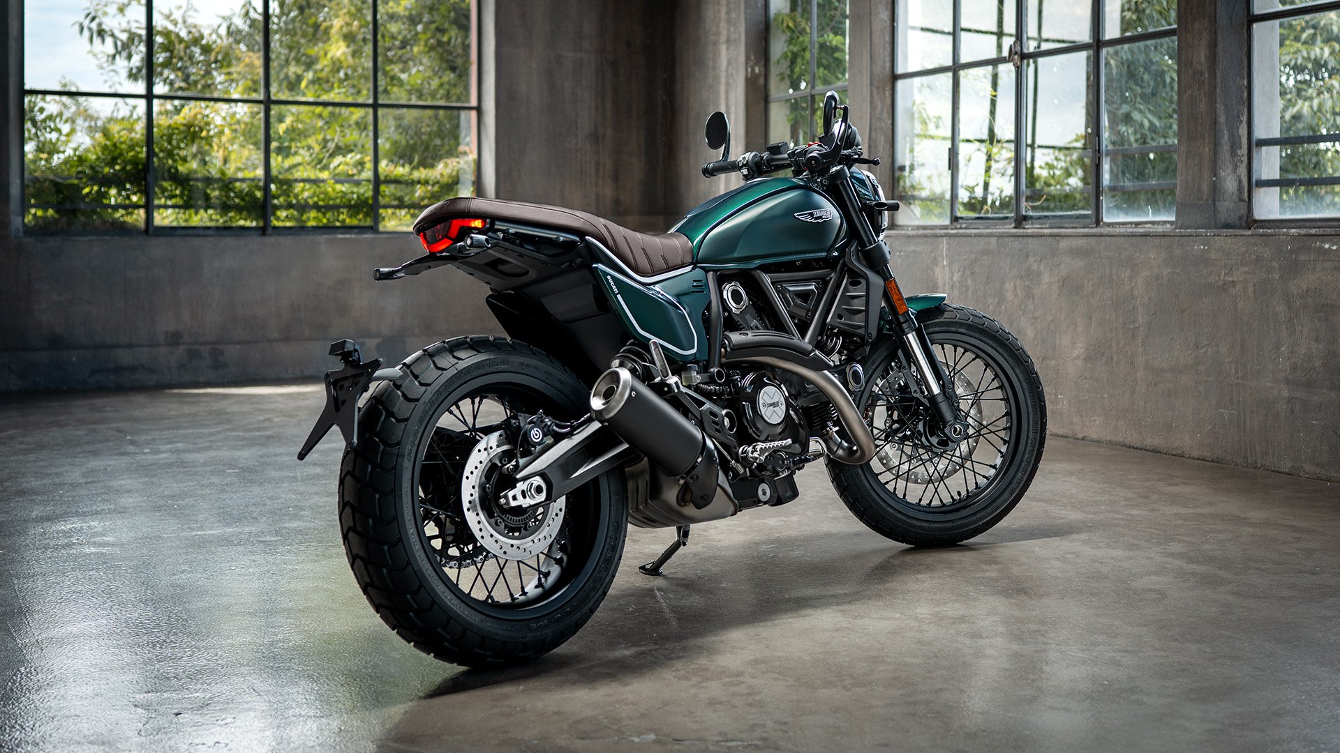 Novi Scrambler Nightshift